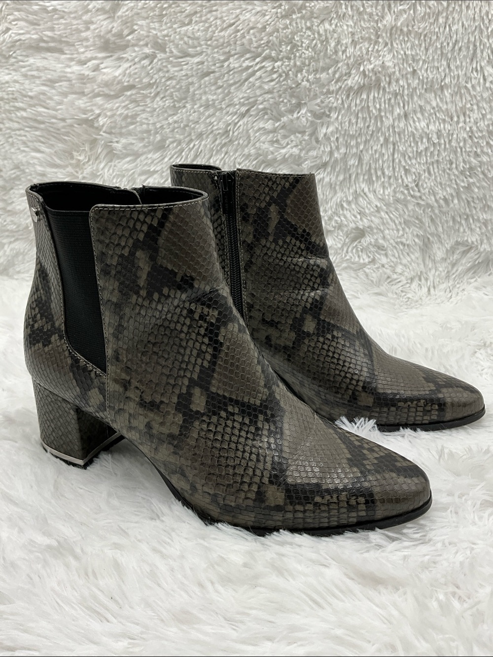 Calvin Klein Boots Size 10 Snakeskin Pattern Ankle Boots Never Worn